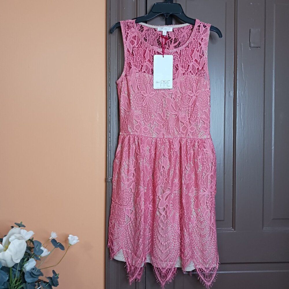 Love Fire Women's Pink Floral Lace Sleeveless Sheath Dress size M